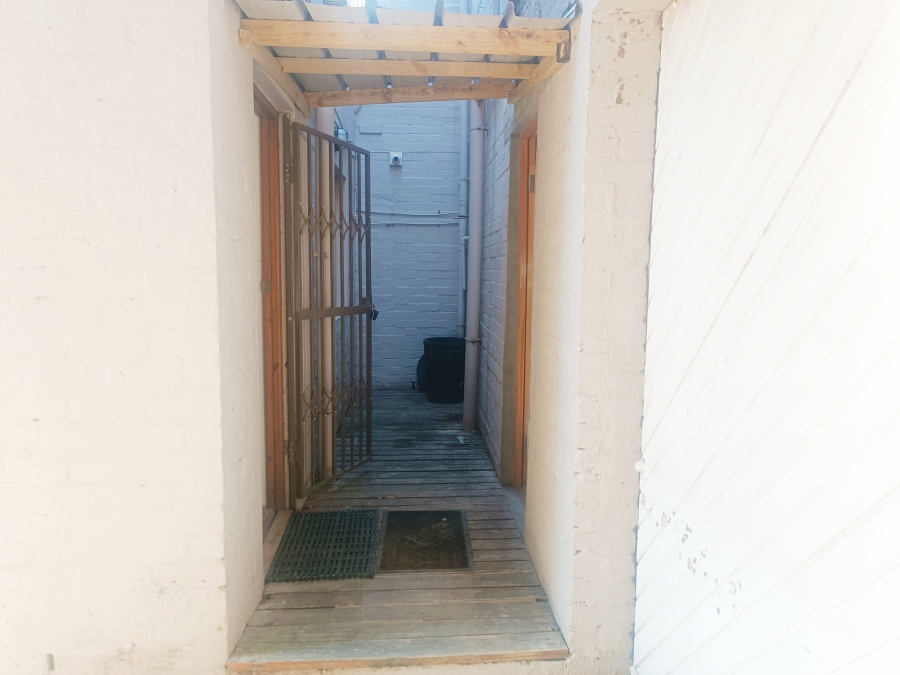 1 Bedroom Property for Sale in Capri Western Cape